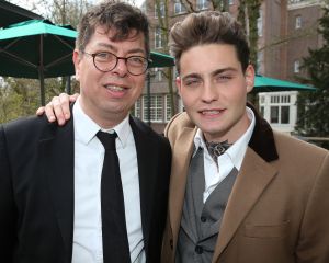 09-04-2016 SHOWBIZZ; DOUWE BOB TIJDENS PERSPRESENTATIE VAN EUROVISION IN HET VONDELPARK. 24 Landen-Deelnemers waren aanwezig en zouden in de Melkweg een concert geven.
foto: Albert den Iseger 