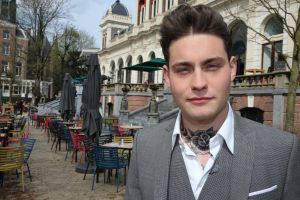 09-04-2016 SHOWBIZZ; DOUWE BOB TIJDENS PERSPRESENTATIE VAN EUROVISION IN HET VONDELPARK. 24 Landen-Deelnemers waren aanwezig en zouden in de Melkweg een concert geven.
foto: Albert den Iseger 