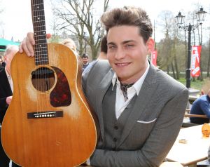 09-04-2016 SHOWBIZZ; DOUWE BOB TIJDENS PERSPRESENTATIE VAN EUROVISION IN HET VONDELPARK. 24 Landen-Deelnemers waren aanwezig en zouden in de Melkweg een concert geven.
foto: Albert den Iseger 