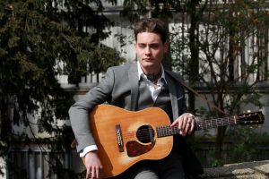 09-04-2016 SHOWBIZZ; DOUWE BOB TIJDENS PERSPRESENTATIE VAN EUROVISION IN HET VONDELPARK. 24 Landen-Deelnemers waren aanwezig en zouden in de Melkweg een concert geven.
foto: Albert den Iseger 