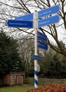 31-03-2016 SHOWBIZZ; HENNY HUISMAN BOUWT NIEUW HUIS. Henny Huisman is druk met het bouwen van een nieuw ZAANS huis. Zijn boerderij is verkocht en Henny en Lia wilde wat kleiner gaan wonen maar wel in hun vertrouwde omgeving Bakkum.
foto: Albert den Iseger  