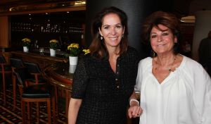 09-04-2018 SHOWBIZZ; THE STRONG WOMAN AWARD 2018 IS GEWONNEN DOOR ANNEMARIE VAN GAAL. In Grand Hotel Huis ter Duin te noordwijk was dit jaar de verkiezing van the strong woman of 2018. Vele bekende dames uit de Showbizz waren aanwezig. Annemarie van Gaal won de Award die werd uitgereikt door Bibian Mental de winnares van vorig jaar. Betty de Groot kan weer terug kijken op een gezellige en heerlijk middag. foto: Albert den Iseger