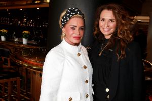 09-04-2018 SHOWBIZZ; THE STRONG WOMAN AWARD 2018 IS GEWONNEN DOOR ANNEMARIE VAN GAAL. In Grand Hotel Huis ter Duin te noordwijk was dit jaar de verkiezing van the strong woman of 2018. Vele bekende dames uit de Showbizz waren aanwezig. Annemarie van Gaal won de Award die werd uitgereikt door Bibian Mental de winn09-04-2018 SHOWBIZZ; THE STRONG WOMAN AWARD 2018 IS GEWONNEN DOOR ANNEMARIE VAN GAAL. In Grand Hotel Huis ter Duin te noordwijk was dit jaar de verkiezing van the strong woman of 2018. Vele bekende dames uit de Showbizz waren aanwezig. Annemarie van Gaal won de Award die werd uitgereikt door Bibian Mental de winnares van vorig jaar. Betty de Groot kan weer terug kijken op een gezellige en heerlijk middag. foto: Albert den Isegerares van vorig jaar. Betty de Groot kan weer terug kijken op een gezellige en heerlijk middag. foto: Albert den Iseger