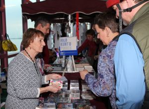 07-04-2018 SHOWBIZZ; FRANS BAUER TOUR DE FRANS IN NEDERLAND EN BELGIE. Een uitverkocht succes zijn de concerten van Frans Bauer in Nederland en Belgie, DE TOUR DE FRANS concerten. Een verslag van een van deze concerten ziet u in deze fotoreportage.
foto: Albert den Iseger