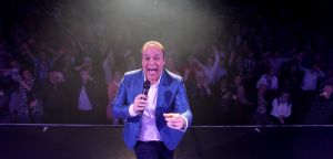 07-04-2018 SHOWBIZZ; FRANS BAUER TOUR DE FRANS IN NEDERLAND EN BELGIE. Een uitverkocht succes zijn de concerten van Frans Bauer in Nederland en Belgie, DE TOUR DE FRANS concerten. Een verslag van een van deze concerten ziet u in deze fotoreportage.
foto: Albert den Iseger