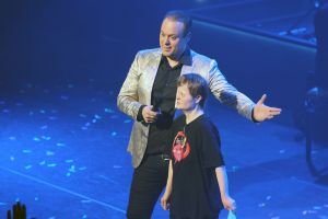 07-04-2018 SHOWBIZZ; FRANS BAUER TOUR DE FRANS IN NEDERLAND EN BELGIE. Een uitverkocht succes zijn de concerten van Frans Bauer in Nederland en Belgie, DE TOUR DE FRANS concerten. Een verslag van een van deze concerten ziet u in deze fotoreportage.
foto: Albert den Iseger