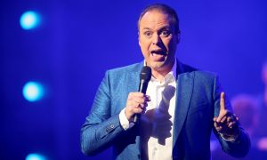 07-04-2018 SHOWBIZZ; FRANS BAUER TOUR DE FRANS IN NEDERLAND EN BELGIE. Een uitverkocht succes zijn de concerten van Frans Bauer in Nederland en Belgie, DE TOUR DE FRANS concerten. Een verslag van een van deze concerten ziet u in deze fotoreportage.
foto: Albert den Iseger