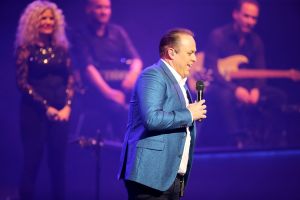 07-04-2018 SHOWBIZZ; FRANS BAUER TOUR DE FRANS IN NEDERLAND EN BELGIE. Een uitverkocht succes zijn de concerten van Frans Bauer in Nederland en Belgie, DE TOUR DE FRANS concerten. Een verslag van een van deze concerten ziet u in deze fotoreportage.
foto: Albert den Iseger