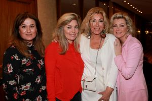 09-04-2018 SHOWBIZZ; THE STRONG WOMAN AWARD 2018 IS GEWONNEN DOOR ANNEMARIE VAN GAAL. In Grand Hotel Huis ter Duin te noordwijk was dit jaar de verkiezing van the strong woman of 2018. Vele bekende dames uit de Showbizz waren aanwezig. Annemarie van Gaal won de Award die werd uitgereikt door Bibian Mental de winnares van vorig jaar. Betty de Groot kan weer terug kijken op een gezellige en heerlijk middag.
foto: Albert den Iseger