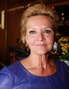 09-04-2018 SHOWBIZZ; THE STRONG WOMAN AWARD 2018 IS GEWONNEN DOOR ANNEMARIE VAN GAAL. In Grand Hotel Huis ter Duin te noordwijk was dit jaar de verkiezing van the strong woman of 2018. Vele bekende dames uit de Showbizz waren aanwezig. Annemarie van Gaal won de Award die werd uitgereikt door Bibian Mental de winnares van vorig jaar. Betty de Groot kan weer terug kijken op een gezellige en heerlijk middag. foto: Albert den Iseger