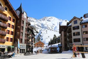 28-03-2019 NIEUWS; WINTERSPORT IN LES ARCS 1950 FRANKRIJK HEEFT ALLES WAT JE ZOEKT OP VAKANTIE. Veel sneeuw, mooi weer en een zeer gevarieerd aanbod van winkels en restaurants.
foto: Albert den Iseger