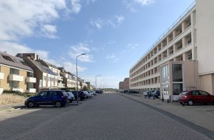 14-04-2020 LAATSTE NIEUWS; EGMOND AAN ZEE NA DE PASEN LEEG EN VERLATEN. Na het prachtige paas weekend is Egmond aan zee nog steeds leeg en verlaten. Winkels zijn grotendeels dicht en alles is in de greep van de CORONA maatregelen. Zal het ooit weer zonnig en gezellig worden.Of word het een CORONA periode van een heel lange tijd.
foto: Albert den Iseger