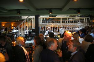 19-06-2015 SHOWBIZZ; RON BLAUW OPENT ZIJN GASTOBAR IN AMSTERDAM.
foto: Albert den Iseger