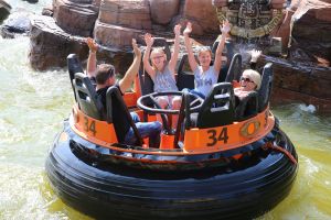 09-08-2015 SHOWBIZZ; WOLTER KROES UNDER CONTROL IN EFTELING.
foto: Albert den Iseger