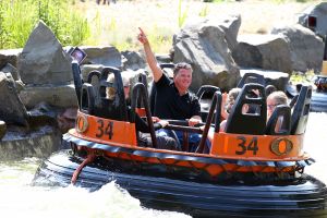 09-08-2015 SHOWBIZZ; WOLTER KROES UNDER CONTROL IN EFTELING.
foto: Albert den Iseger