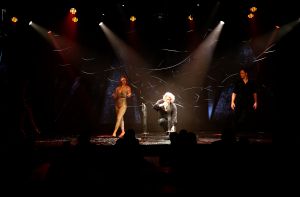 11-08-2019 SHOWBIZZ; HANS KLOK STILL GOING VERY STRONG IN LAS VEGAS. Vrijwel elke avond volle bak in het Excalibur theater. Hans en zijn team doen een show van 70 minuten en dan gaat iedereen met volle verbazing terug naar zijn slot machines in het immense grote Excalibur hotel, 4200 kamers en duizenden slot machines.
foto: Albert den Iseger