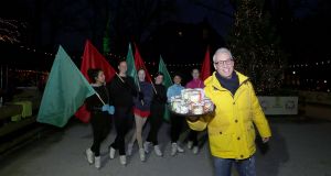 20-12-2017 SHOWBIZZ; RUDOLPH VAN VEEN HEEFT NU OOK ZIJN EIGEN IJSLIJN. Rudolph heeft nu ook een eigen ijsjes lijn, heerlijke smaken verpakt in een luxe verpakking en binnenkort in elke supermarkt verkrijgbaar.
foto: Albert den Iseger