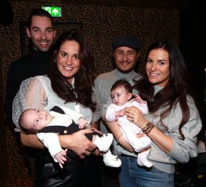 02-12-2019 SHOWBIZZ; BABY SHOWER BIJ MAMA KELLY WAS VOORAL EEN MOOI FEEST VOOR DE BABY-S. Tatjana den Iseger en Dennis de Winter gaven bij Mama Kelly  een BABY SHOWER voor familie, vrienden en vriendinnen. De super lokatie MAMA KELLY opende speciaal voor dit feest hun beroemde PANTHER KAMER, een top party lokatie. Hun pas geboren  zoon Mason beleefde zijn eerste feestje. 
foto: Albert den Iseger