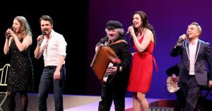 23-02-2015 SHOWBIZZ; PHILIPPE ELAN-RENEE VAN WEGBERG-JOB BOVELANDER IN VIVA LA FRANCE. Een charmate avond vol herkenning met repertoire uit vele decennia. Een ware Tour de France. foto- Albert den Iseger