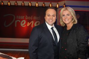 11-02-2017 SHOWBIZZ; FRANS BAUER IN BED MET IRENE MOORS.Voor de laatste aflevering van het TV programma IN BED MET IRENE was Frans Bauer uitgenodigd. Een en al gezelligheid en lol en meer dan 100.000 extra kijkers voor dit mooie programma.
Hopelijk komt het volgend jaar weer terug op de TV.
foto: Albert den Iseger