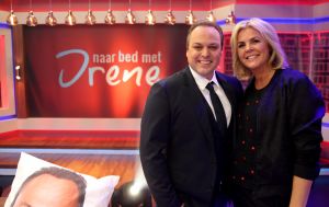 11-02-2017 SHOWBIZZ; FRANS BAUER IN BED MET IRENE MOORS.Voor de laatste aflevering van het TV programma IN BED MET IRENE was Frans Bauer uitgenodigd. Een en al gezelligheid en lol en meer dan 100.000 extra kijkers voor dit mooie programma.
Hopelijk komt het volgend jaar weer terug op de TV.
foto: Albert den Iseger