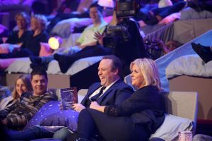 11-02-2017 SHOWBIZZ; FRANS BAUER IN BED MET IRENE MOORS.Voor de laatste aflevering van het TV programma IN BED MET IRENE was Frans Bauer uitgenodigd. Een en al gezelligheid en lol en meer dan 100.000 extra kijkers voor dit mooie programma.
Hopelijk komt het volgend jaar weer terug op de TV.
foto: Albert den Iseger