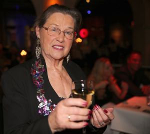 11-02-2017 SHOWBIZZ; LENIE BAMBERGEN DE WEDUWE VAN PIET BAMBERGEN VIERT 80 STE VERJAARDAG.
foto: Albert den Iseger