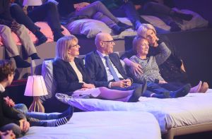 11-02-2017 SHOWBIZZ; FRANS BAUER IN BED MET IRENE MOORS.Voor de laatste aflevering van het TV programma IN BED MET IRENE was Frans Bauer uitgenodigd. Een en al gezelligheid en lol en meer dan 100.000 extra kijkers voor dit mooie programma.
Hopelijk komt het volgend jaar weer terug op de TV.
foto: Albert den Iseger