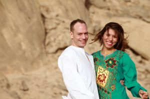 16-02-2017 SHOWBIZ; YURI VAN GELDER VERTELD NU ECHT ALLES. Yuri en zijn vriendin Katarina waren op vakantie in Egypte. Albert den Iseger en Frank Waals zochten hun op in bloedheet Hurghada. 
foto: Albert den Iseger