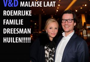 20-01-2016 SHOWBIZZ; MARC EN JANNEKE DREESMAN LATEN GEEN TRAAN OM WAARSCHIJNLIJKE FAILLIETE VROOM EN DREESMAN. Marc en Janneke Dreesmann namen in 2015 in Brasschaat een megalomaan paleis in gebruik met een kitscherig torentje dat zo gekopieerd lijkt uit een Walt Disney-film. Dreesmann is een nazaat van de oprichters van de Nederlandse warenhuisketen Vroom & Dreesmann, maar beheert nu de investeringsmaatschappij Commonwealth.
Dat zijn opa Anton Dreesmann zich om draait in zijn graf wanneer hij de teloorgang van zijn V&D zou zien, deert het paar niet. Ooit is het warenhuis een belangrijke pijler in iedere winkelstraat. Nu staat V&D gelijk aan massawerkloosheid, loonoffers, retailcrisis, surseance van betaling en mogelijk bankroet.
Helaas gaat dat zo in deze tijd en hebben wij lang geleden afscheid genomen van het concern.
foto: Albert den Iseger