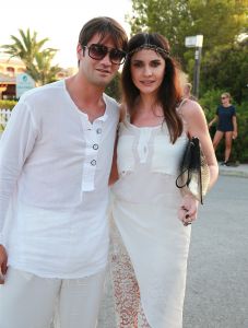 21-07-2015 SHOWBIZZ; WESLEY EN YOLANTHE GAVEN EEN LIEFDESFEEST OP EEN TE HEET IBIZA. 150 gasten genoten van hun 5 jarig huwelijksfeest. Gasten hoorde ook het ware verhaal omtrent de zwangerschap van Yolanthe.Het was er heet druk en vooral gezellig.
foto: Albert den Iseger