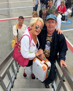 01-07-2015 SHOWBIZZ; VIOLA HOLT VERTELT ECHT ALLES IN WEEKBLAD PRIVE. Viola en Peter Holt zijn 25 jaar getrouwd en gingen samen met de PRIVE op hun 2de huwelijksreis naar waar het allemaal begon, CANNES.
foto: Albert den Iseger