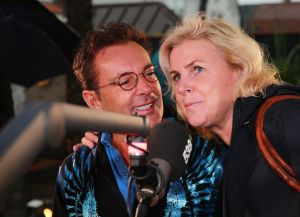 04-07-2016 SHOWBIZZ; GERARD JOLING BIJ FRANK DANA IN DE FRANK EN VRIJDAG SHOW. Op radio 538 is elke vrijdagavond  de Frank en Vrijdag show. Nu op visite bij Gerard Joling in de tuin. Het was weer lachen, gieren en brullen, thuis bij Gerard. Luister en huiver op deze vrijdagavond radio show, bol van onthullingen,knipoogjes en vooral veel lachen.
foto: Albert den Iseger