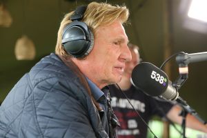 15-07-2016 SHOWBIZZ; FRANK DANE EN RADIO 538 OP VISITE BIJ HENNY HUISMAN.
Het was weer een prachtige radio 538 show in de tuin bij Henny Huisman. Veel lachen, grapjes en helemaal uit Groningen was daar de enige echte JACQUES D ANCONA als gast voor zijn vriend Henny Huisman. Op het prachtige landgoed van Nikki en Frank Lacroix in Bakkum was het een en al gezelligheid.
foto: Albert den Iseger