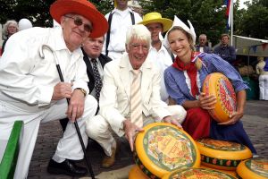 07-07-2016 SHOWBIZZ; RUDI CARELL IS VANDAAG 10 JAAR GELEDEN OVERLEDEN.
Rudi Carell artiestennaam van Rudolf Wijbrand Kesselaar was een Nederlandse entertainer, zanger,showmaster en acteur. Hij was ook in Duitsland heel populair. Hij overleed op 7 Juli 2006.
Foto: Albert den Iseger