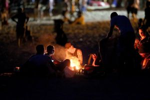 27-07-2018 NIEUWS; EGMOND AAN ZEE EN DE LANGSTE MAANSVERDUISTERING VAN DE EEUW.De maan kleurt bloedrood door een totale maansverduistering. De rode kleur wordt veroorzaakt door zonlicht wat langs de aarde schijnt.
foto: Albert den Iseger