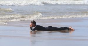 28-07-2018 SPORT; KITE SURFING-EGMOND AAN ZEE. Het was STORMY WEATHER in Egmond aan zee, tijd voor Kite Surfing en genieten van deze kleurige en snelle sport.
foto: Albert den Iseger