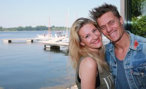 12-06-2015 SHOWBIZZ; WINSTON EN DENISE POST VERLIEFD OP HUN DOCHTER RIVER MAE.
foto: Albert den Iseger