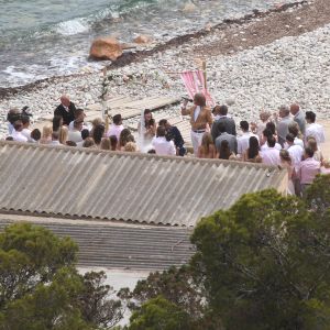 26-06-2016 SHOWBIZZ; NICK SCHILDER TROUWDE ZIJN KRISTEN OP ZONNIG IBIZA. De mooiste dag uit ons leven zo vertelde Nick aan de paar PERS mensen die aanwezig waren op de door hun gekozen een sombere foto lokatie.
foto: Albert den Iseger