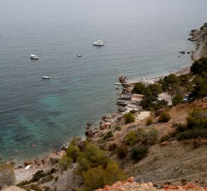 26-06-2016 SHOWBIZZ; NICK SCHILDER TROUWDE ZIJN KRISTEN OP ZONNIG IBIZA. De mooiste dag uit ons leven zo vertelde Nick aan de paar PERS mensen die aanwezig waren op de door hun gekozen een sombere foto lokatie.
foto: Albert den Iseger