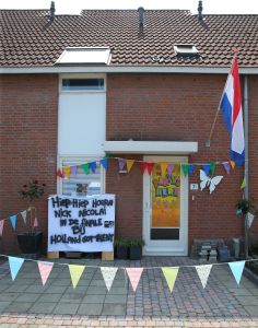 07-06-2016 SHOWBIZZ; NICK NICOLAI WINNAAR VAN HGT KRIJGT ALLE AANDACHT VAN PERS EN FANS.
foto: Albert den Iseger