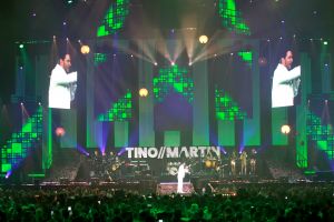 12-06-2017 SHOWBIZZ; TINO MARTIN LIET 17000 FANS STRALEN IN ZIGGO DOME. Tino liet 17000 fans stralen en genieten tijdens zijn show in de ZIGGO DOME. Gasten waren Glennis Grace-Gerard Joling-Time Less-Gin Dutch en New Gospel Sensation. In het voorprogramma stonden zijn vrienden Wesly Bronkhorst-Robert Leloy-Quincy. En top avond vol met prachtige muziek.
foto: Albert den Iseger