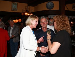 17-06-2019 NIEUWS; AD BESSELING IS MISTER PILAREN AL VOOR 50 JAAR. Vele bekende Bergenaren en bekenden uit de NL showbizz waren aanwezig  op het jubileumfeest van Ad Besseling,de uitbater van de huiskamer van Bergen. Het was gezellig tot diep in de Bergense nacht.
foto: Albert den Iseger