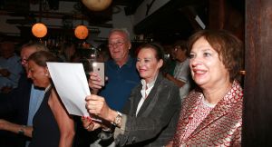 17-06-2019 NIEUWS; AD BESSELING IS MISTER PILAREN AL VOOR 50 JAAR. Vele bekende Bergenaren en bekenden uit de NL showbizz waren aanwezig  op het jubileumfeest van Ad Besseling,de uitbater van de huiskamer van Bergen. Het was gezellig tot diep in de Bergense nacht.
foto: Albert den Iseger