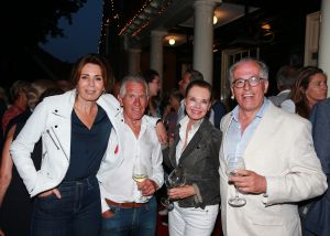 17-06-2019 NIEUWS; AD BESSELING IS MISTER PILAREN AL VOOR 50 JAAR. Vele bekende Bergenaren en bekenden uit de NL showbizz waren aanwezig  op het jubileumfeest van Ad Besseling,de uitbater van de huiskamer van Bergen. Het was gezellig tot diep in de Bergense nacht.
foto: Albert den Iseger