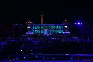 08-06-2019 SHOWBIZZ; TINO MARTIN IN HET OLYMPISCH STADION AMSTERDAM. Tino verraste de 28000 fans met een geweldig programma vol met mooie muziek.Rene Froger-Trijntje Oosterhuis en Glen Faria waren zijn gasten-vrienden die deze avond tot een succes maakte. Tino Martin was groots het een zeer grote G. Zijn fans waren uitbundig en de sfeer in het prachtige  stadion was een en al gezelligheid.
foto: Albert den Iseger