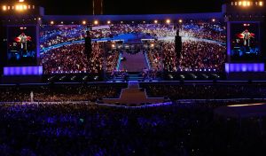 08-06-2019 SHOWBIZZ; TINO MARTIN IN HET OLYMPISCH STADION AMSTERDAM. Tino verraste de 28000 fans met een geweldig programma vol met mooie muziek.Rene Froger-Trijntje Oosterhuis en Glen Faria waren zijn gasten-vrienden die deze avond tot een succes maakte. Tino Martin was groots het een zeer grote G. Zijn fans waren uitbundig en de sfeer in het prachtige  stadion was een en al gezelligheid.
foto: Albert den Iseger