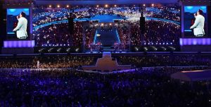 08-06-2019 SHOWBIZZ; TINO MARTIN IN HET OLYMPISCH STADION AMSTERDAM. Tino verraste de 28000 fans met een geweldig programma vol met mooie muziek.Rene Froger-Trijntje Oosterhuis en Glen Faria waren zijn gasten-vrienden die deze avond tot een succes maakte. Tino Martin was groots het een zeer grote G. Zijn fans waren uitbundig en de sfeer in het prachtige  stadion was een en al gezelligheid.
foto: Albert den Iseger