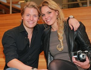 06-03-2015 SHOWBIZZ; THOMAS BERGE EN MYRTHE MYLIUS KIEZEN VOOR EIGEN CARRIERE. Thomas blijft zingen en partner Myrthe gaat fotograferen.Na de verhuizing is het nu tijd om mijn eigen carrire te starten als fotografe, met eigen studio en pittige modellen om haar heen moet dit wel gaan lukken.
foto: Albert den Iseger
