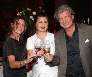 14-03-2016 SHOWBIZZ; RICHARD EN INGE PACH GAVEN BENEFIETDINER OP MOOISTE LOKATIE VAN NOORD HOLLAND. Still Alive 2016 , het benefiet concert van Richard en Inge Pach in de GROTE KERK van Alkmaar. De opbrengt van  280.000.00 gaat geheel naar goede doelen  HET RONALD MCDONALD HUIS -HET REKERHUIS en de SJAAK PACH STICHTING.
Foto: Albert den Iseger